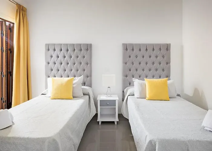 Διαμέρισμα - Playa - De 3 Con Acceso Directo A La Piscina Y Al Lado Del Mar Si7