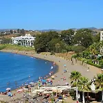 - Playa - De 3 Con Acceso Directo A La Piscina Y Al Lado Del Mar Si7 Apartment *