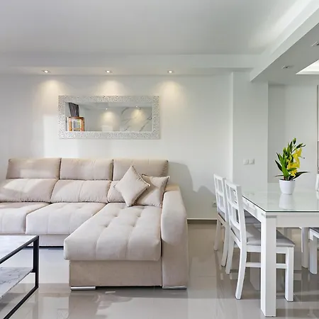 - Playa - De 3 Con Acceso Directo A La Piscina Y Al Lado Del Mar Si7 Estepona